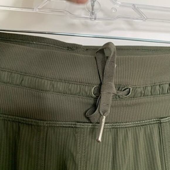 Luulemon Dance Studio Crop 25" Green Dark Olive  Pants Women Size 4 - Picture 9 of 16